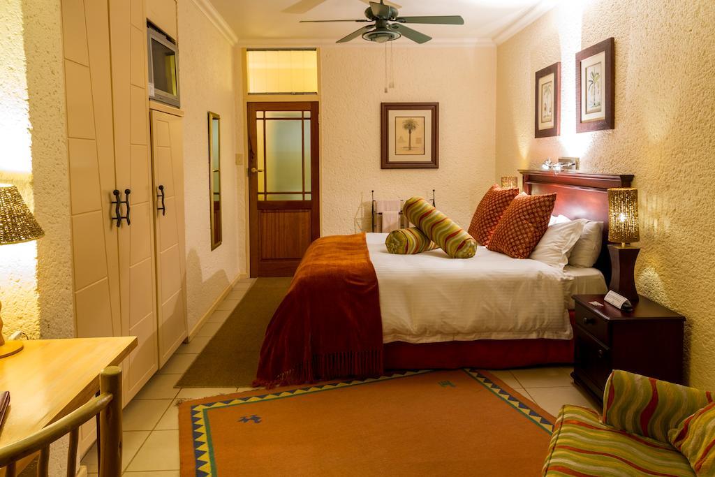 Joern'S Gaestehaus Mbombela Rom bilde